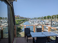 Atmosphère du Restaurant du port de plaisance à Saint-Valery-sur-Somme - n°2