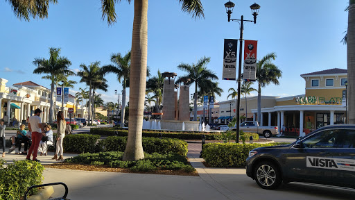 Movie Theater «Frank Theatres CineBowl & Grille at Delray Marketplace», reviews and photos, 14775 Lyons Rd, Delray Beach, FL 33446, USA