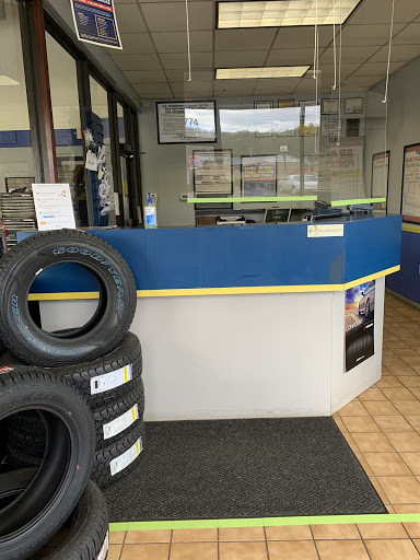 Auto Repair Shop «Monro Muffler Brake & Service», reviews and photos, 774 Rubber Ave, Naugatuck, CT 06770, USA