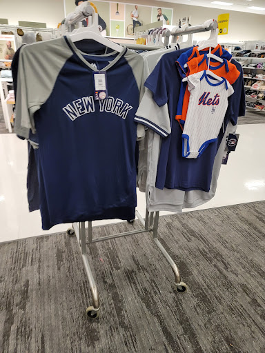 Department Store «Target», reviews and photos, 160 N Research Pl, Central Islip, NY 11722, USA