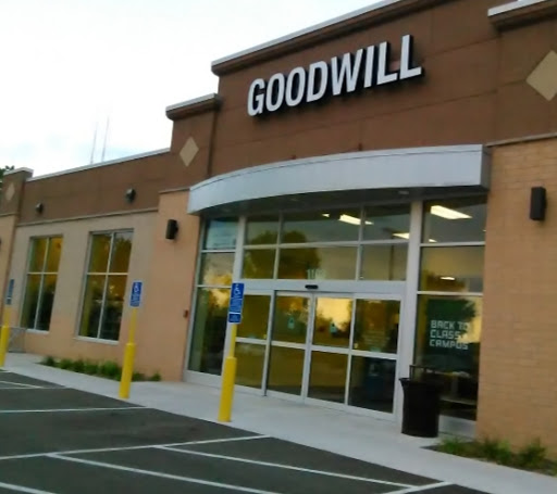 Thrift Store «Goodwill - Arden Hills», reviews and photos, 1103 County Rd E, Arden Hills, MN 55112, USA