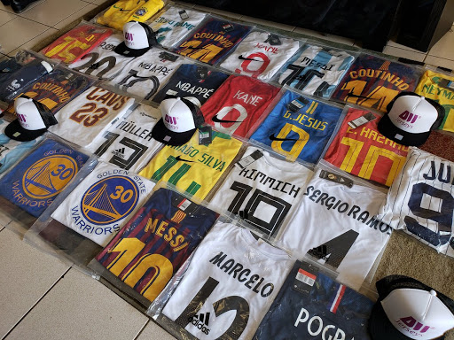 Tiendas de camisetas de futbol en Habana