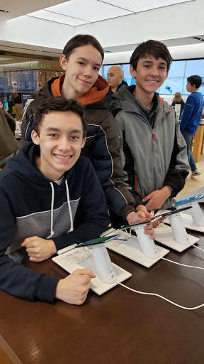 Computer Store «Microsoft Store», reviews and photos, 116 Bellevue Way NE, Bellevue, WA 98004, USA