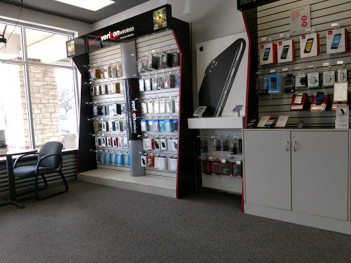 Cell Phone Store «GoWireless Verizon Authorized Retailer», reviews and photos, 1253 N Hamilton Rd, Gahanna, OH 43230, USA