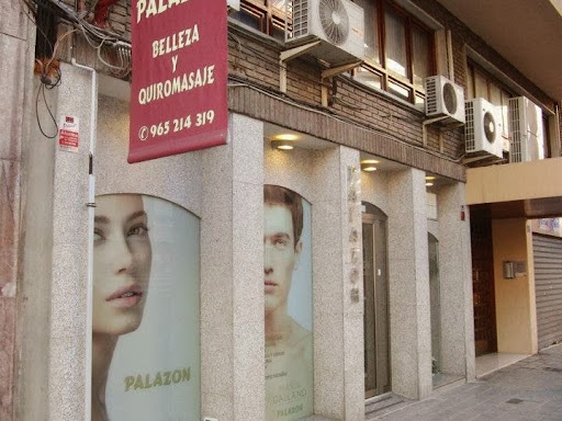 Clínica Veterinaria Poveda en Roquetas de Mar
