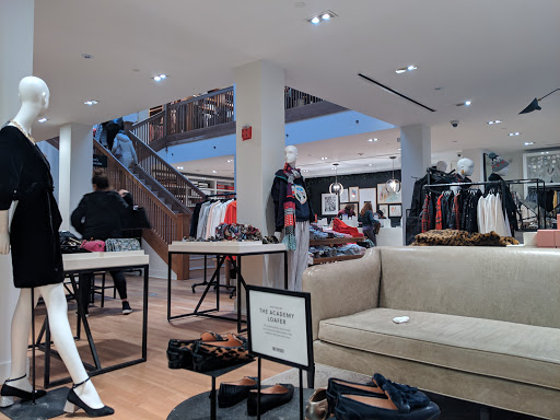 J.Crew, 145 Main St, Westport, CT 06880, USA, 