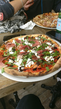 Plats et boissons du Pizzeria Pizza 43 à Lentilly - n°4