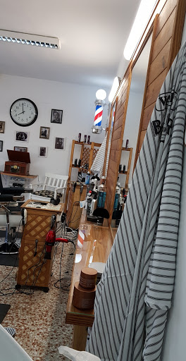 Peluquería de Caballeros  Barbero Viejo en Minas de Ríotinto, Huelva