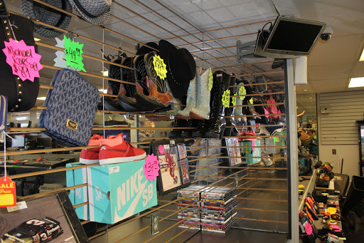 Pawn Shop «Money Mart Pawn & Jewelry», reviews and photos, 9730 Datapoint Dr, San Antonio, TX 78229, USA