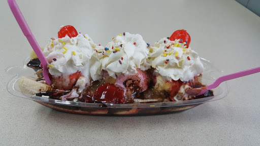 Ice Cream Shop «Baskin-Robbins», reviews and photos, 6940 Forest Hill Ave, Richmond, VA 23225, USA