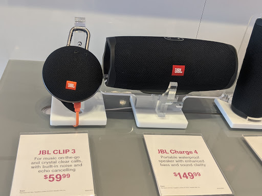 Cell Phone Store «T-Mobile», reviews and photos, 1192 E Imperial Hwy, Placentia, CA 92870, USA