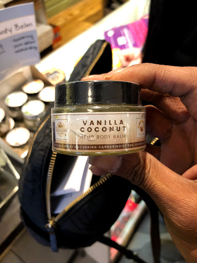 Shopping Mall «Brookside shopping area», reviews and photos, W Meyer Blvd, Kansas City, MO 64113, USA