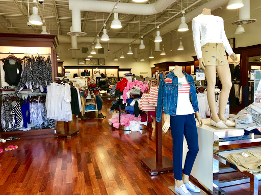 Outlet Store «Polo Ralph Lauren Factory Store», reviews and photos, 17017 N Outer 40 Rd Ste 200, Chesterfield, MO 63005, USA