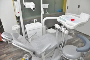 VIJIYALAKSHMI DENTAL CARE image