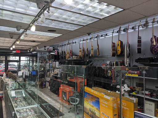 Pawn Shop «Royal Pawn Shop», reviews and photos, 428 S Clark St, Chicago, IL 60605, USA