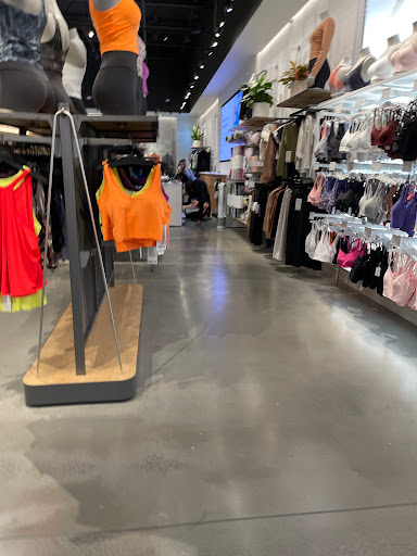 Sportswear Store «lululemon», reviews and photos, 2223 N Westshore Blvd #264, Tampa, FL 33607, USA