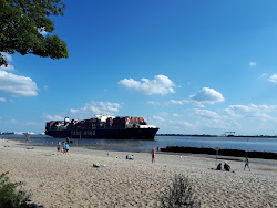 Elbstrand Blankenese'in fotoğrafı - rahatlamayı sevenler arasında popüler bir yer