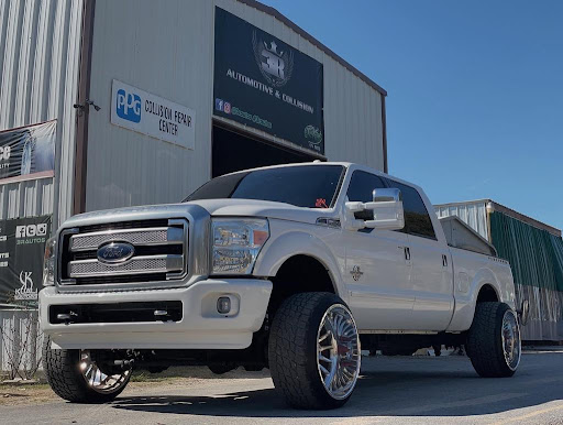 Auto Body Shop «3R Automotive & Collision Specialist», reviews and photos, 744 Goodson Loop, Pinehurst, TX 77362, USA