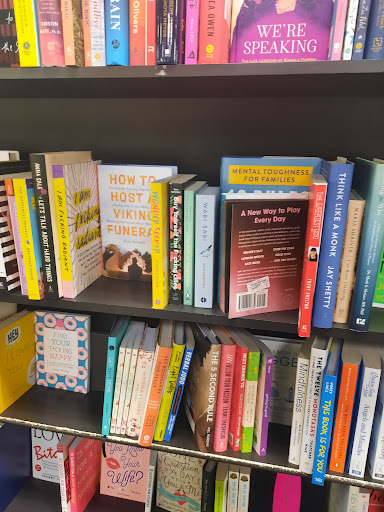 Book Store «Books-A-Million», reviews and photos, 195 Fox Valley Center A1, Aurora, IL 60504, USA