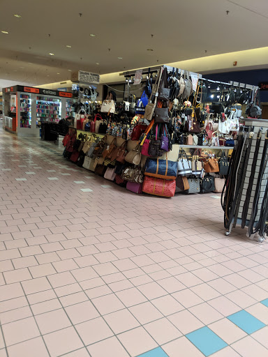Shopping Mall «The Marketplace Mall», reviews and photos, 1 Miracle Mile Dr, Rochester, NY 14623, USA