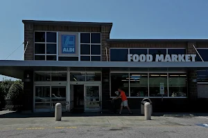 ALDI image