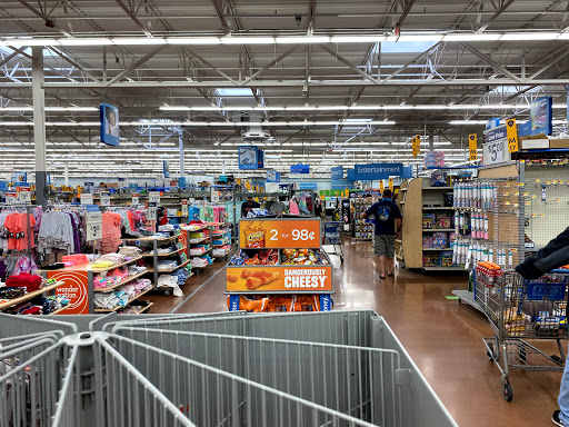 Department Store «Walmart Supercenter», reviews and photos, 100 Crossings Blvd, Elverson, PA 19520, USA