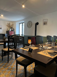 Atmosphère du Restaurant Le Relais des Sarrasins à Cessoy-en-Montois - n°1