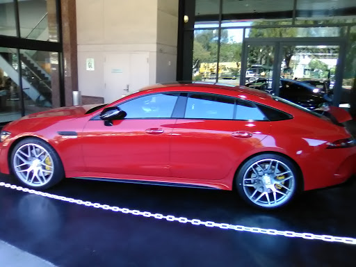 Mercedes Benz Dealer «Mercedes-Benz of Beverly Hills», reviews and photos, 9250 Beverly Blvd, Beverly Hills, CA 90210, USA