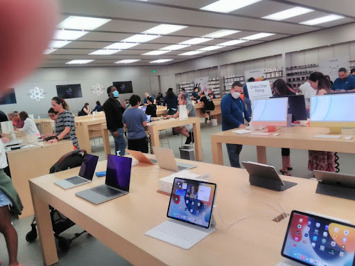 Computer Store «Apple Millenia», reviews and photos, 4200 Conroy Rd, Orlando, FL 32839, USA