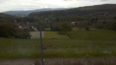 Parking Neuville-sur-Ain à Neuville-sur-Ain