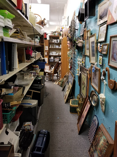 Thrift Store «Dream Center Thrift Store», reviews and photos, 501 N Jefferson St, Huntington, IN 46750, USA
