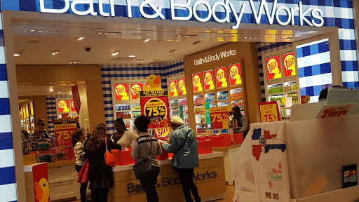 Shopping Mall «Westfield Garden State Plaza», reviews and photos, 1 Garden State Plaza, Paramus, NJ 07652, USA