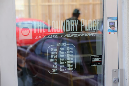 Laundromat «The Laundry Place Deluxe Laundromat», reviews and photos, 1475 University Ave W, St Paul, MN 55104, USA