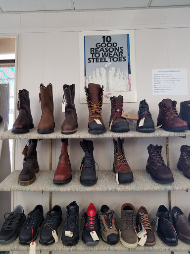 Shoe Store «Vogue Shoes», reviews and photos, 114 W Court St, Seguin, TX 78155, USA