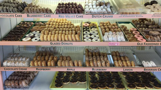 Donut Country, 1311 Memorial Blvd, Murfreesboro, TN 37129, USA, 