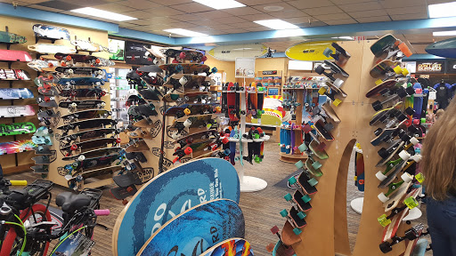 Clothing Store «Ron Jon Surf Shop», reviews and photos, 4151 N Atlantic Ave, Cocoa Beach, FL 32931, USA