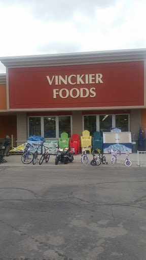 Grocery Store «Vinckier Foods», reviews and photos, 22960 W Main St, Armada, MI 48005, USA