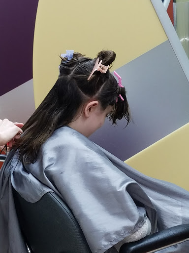 Hair Salon «Great Clips», reviews and photos, 1422 Sparta Center Dr, Sparta, IL 62286, USA