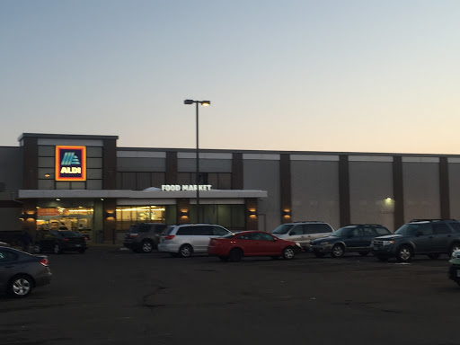 Supermarket «ALDI», reviews and photos, 256 2nd St S, Waite Park, MN 56387, USA