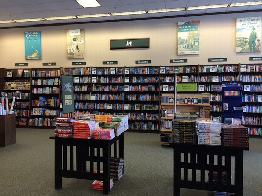 Book Store «Barnes & Noble», reviews and photos, 11500 Financial Centre Pkwy, Little Rock, AR 72211, USA