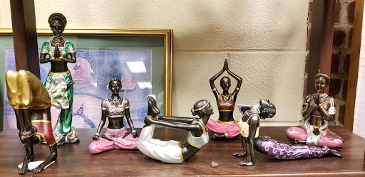 Book Store «Quest Book Shop», reviews and photos, 306 Geneva Rd, Wheaton, IL 60187, USA