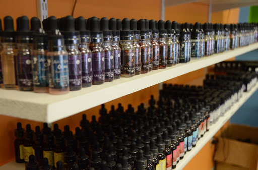 Vaporizer Store «Discover Vapin», reviews and photos, 231 E High St, Mooresville, IN 46158, USA