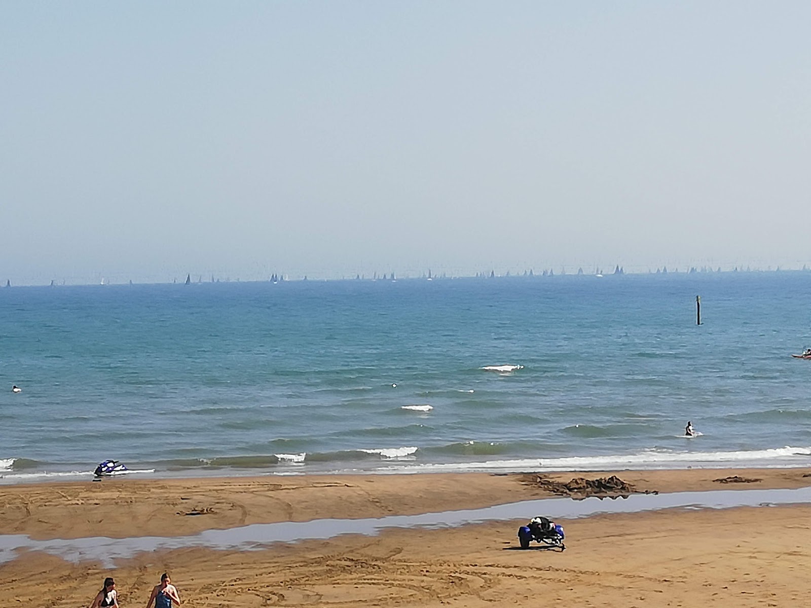 Yaverland Beach photo #8
