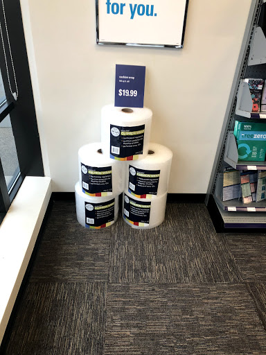 Print Shop «FedEx Office Print & Ship Center», reviews and photos, 1078 W Main St, Branford, CT 06405, USA