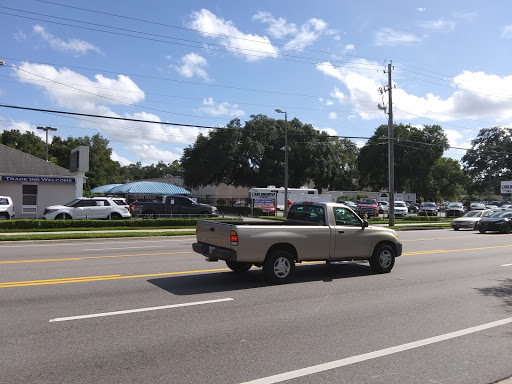 Car Dealer «Cars Unlimited», reviews and photos, 201 W Fletcher Ave, Tampa, FL 33612, USA