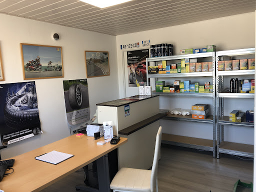 Photo 1 - Autos Pièces Yssingelaises