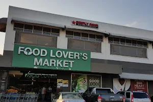 Food Lovers Market image