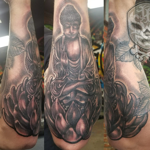 Tattoo Shop «Ink Fink», reviews and photos, 5712 W Waters Ave #6, Tampa, FL 33634, USA