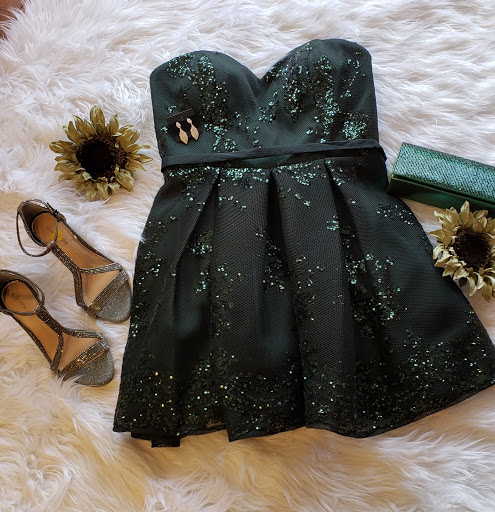 Consignment Shop «The White Pear Formal Consignment Boutique», reviews and photos, 1128 W Market St, Pottsville, PA 17901, USA