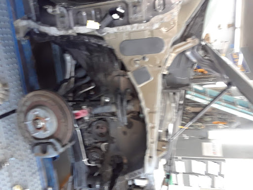 Auto Body Shop «Traynor Auto Body», reviews and photos, 109 Thorpe St, Fairfield, CT 06824, USA